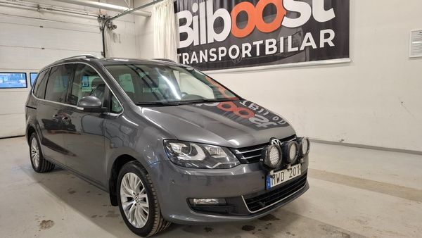 Volkswagen Sharan 7 sits 2.0 TDI 4Motion Masters, Panoramatak, Ny kamrem - 2013