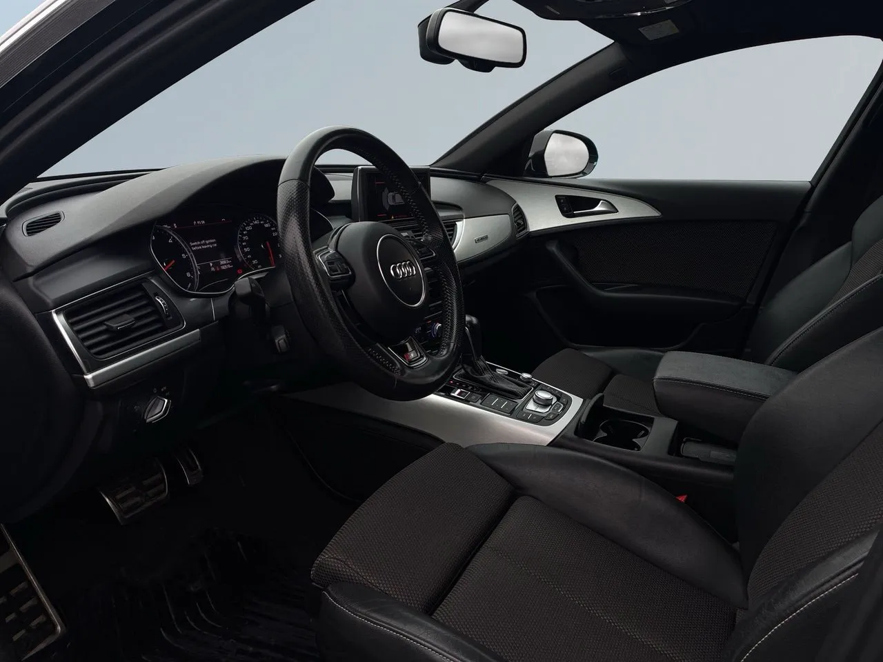 Vehicle image 6