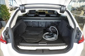 BMW 330 bild 6