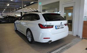 BMW 330 bild 4