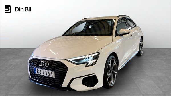 Audi A3 Sportback 40TFSi Quattro Svart optik Värmare Drag - 2022