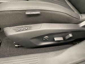 Peugeot 408 bild 16