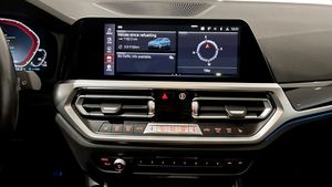 BMW 330 bild 10
