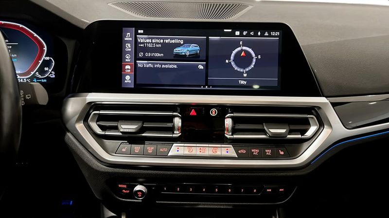 BMW 330 bild 10