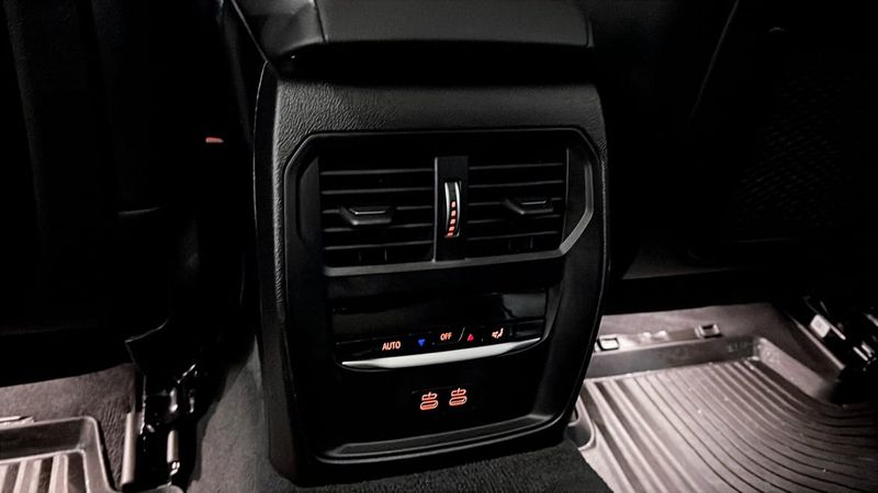 BMW 330 bild 19