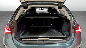BMW 330 bild 13