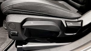 BMW 330 bild 18