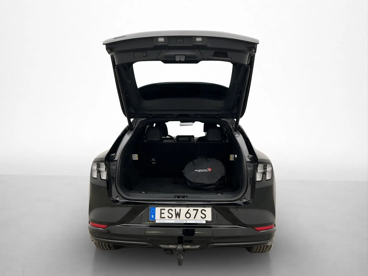 Vehicle image 32