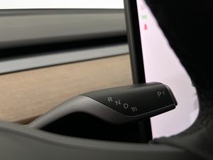 Tesla Model Y bild 20