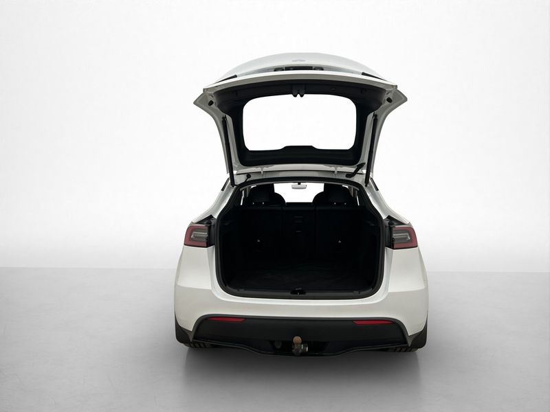 Tesla Model Y bild 29