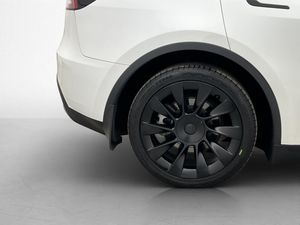 Tesla Model Y bild 33