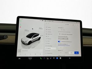 Tesla Model Y bild 27