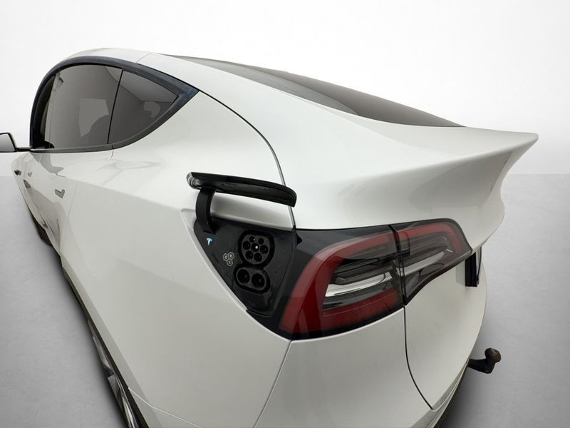Tesla Model Y bild 11