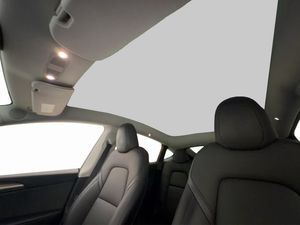 Tesla Model Y bild 15