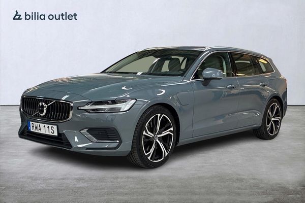 Volvo V60 Recharge T6 Core Edition 350hk Drag Carplay Backkamera - 2023