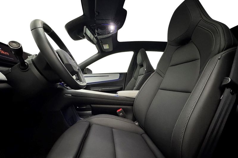 Polestar 4 bild 12