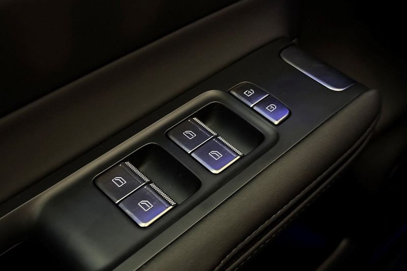 Polestar 4 bild 33