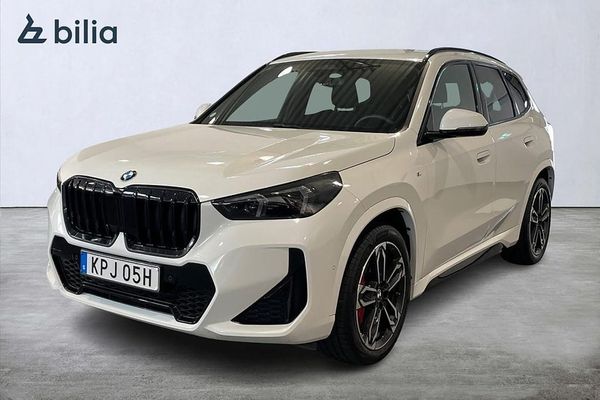 BMW X1 sDrive18i M Sport Pro |Drag |Komfortöppning |Rattvärme - 2025