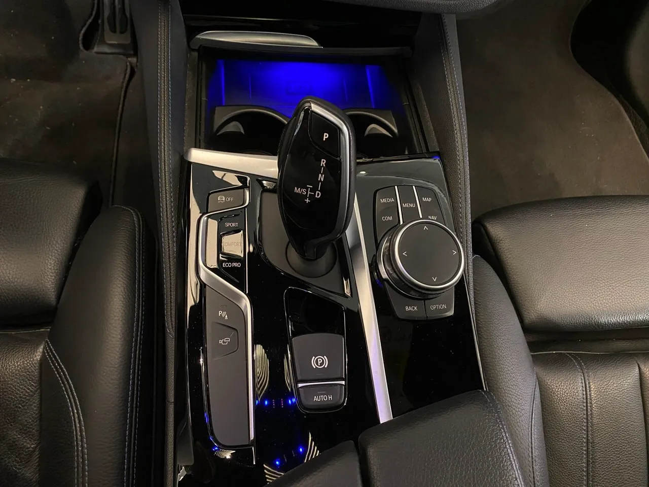 Vehicle image 36