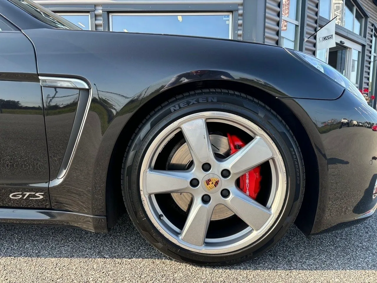 Vehicle image 3