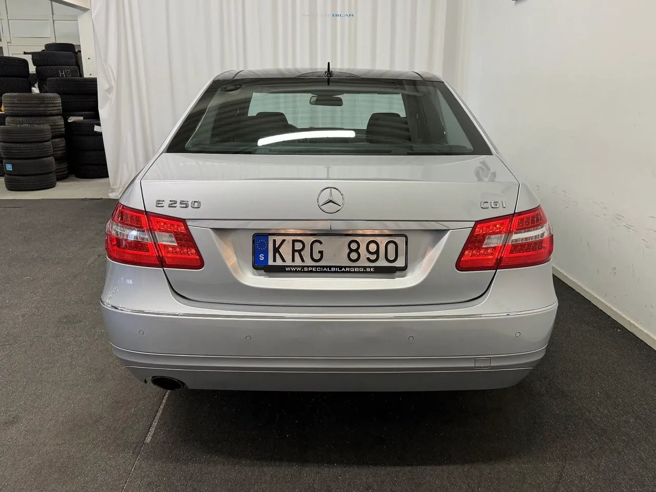 Vehicle image 21