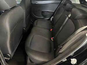 Hyundai i20 bild 10