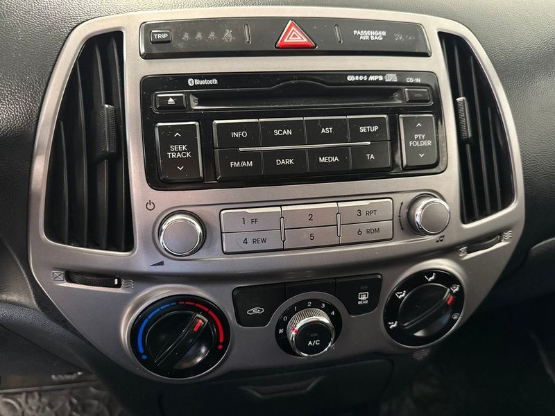 Hyundai i20 bild 11