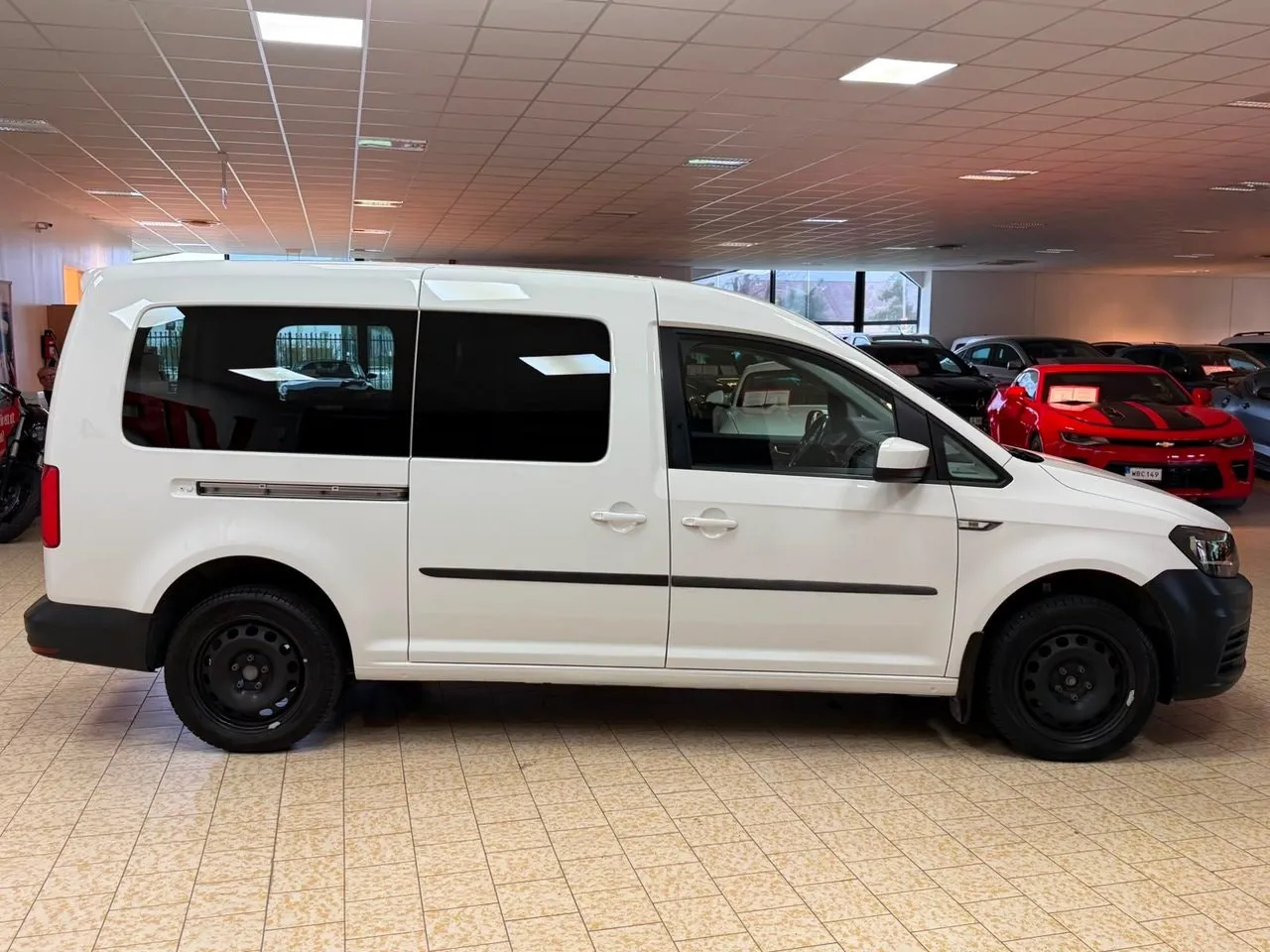 Vehicle image 7