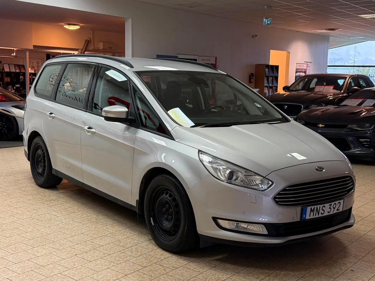 Vehicle image 8