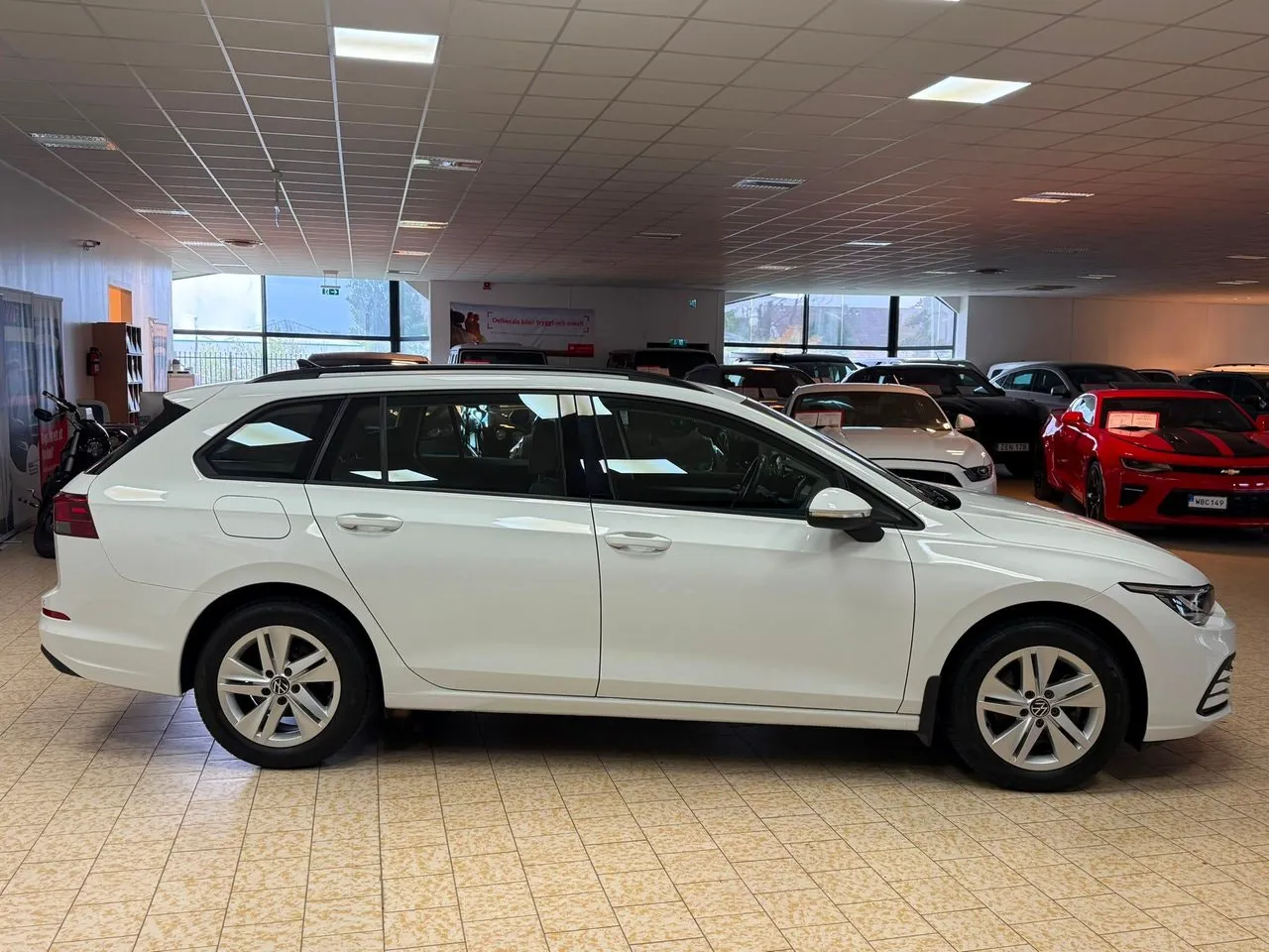 Vehicle image 7
