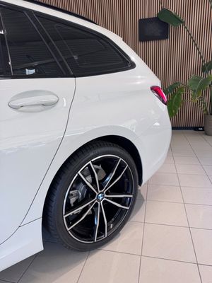 BMW 320 bild 8