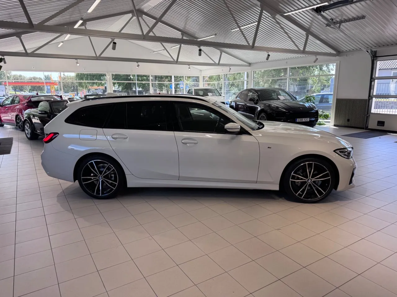 Vehicle image 20