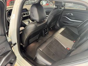 BMW 320 bild 11