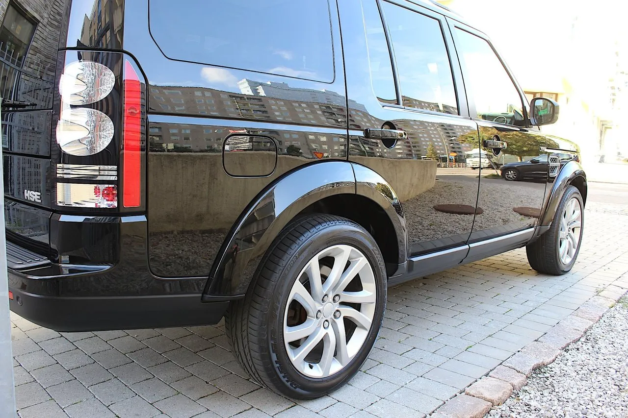 Vehicle image 22
