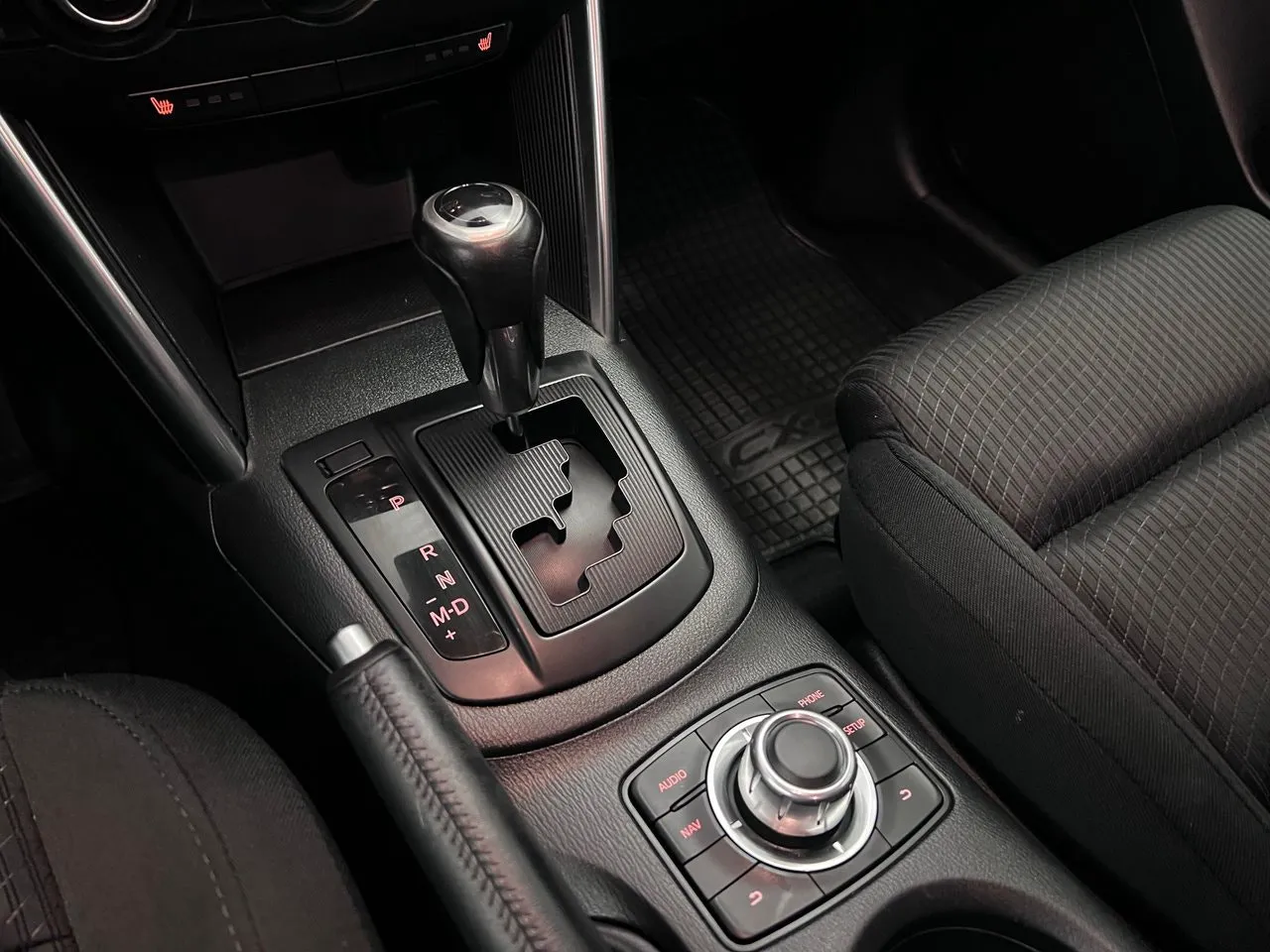 Vehicle image 14