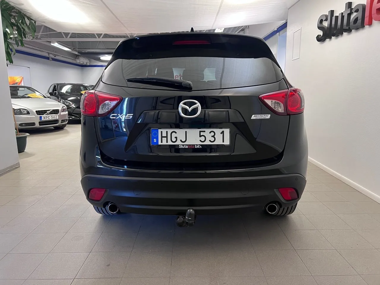 Vehicle image 7