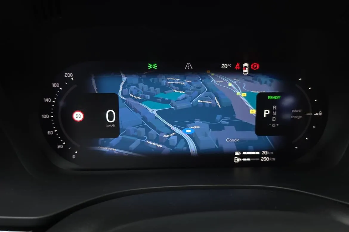 Vehicle image 15