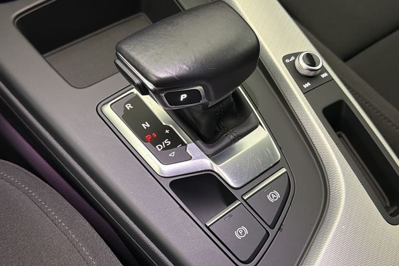 Audi A4 bild 16