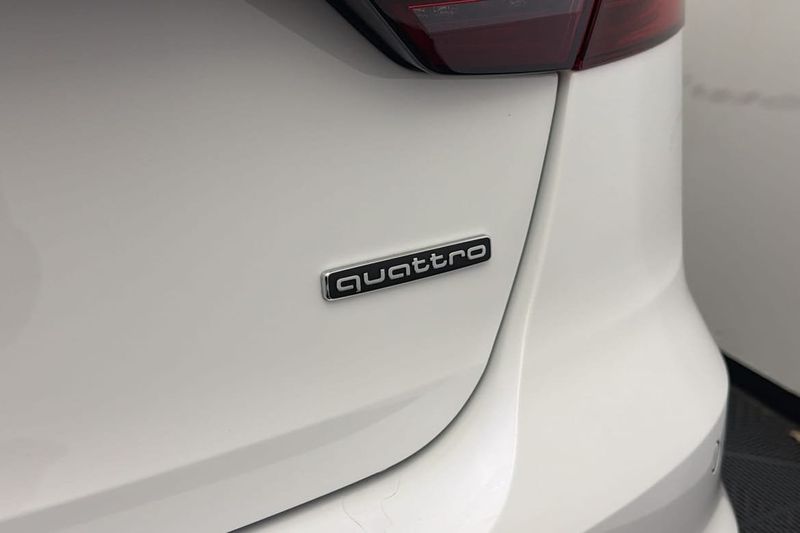 Audi A4 bild 22