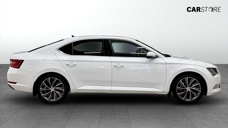 Skoda Superb bild 6