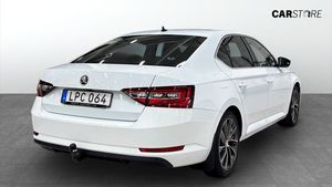 Skoda Superb bild 2