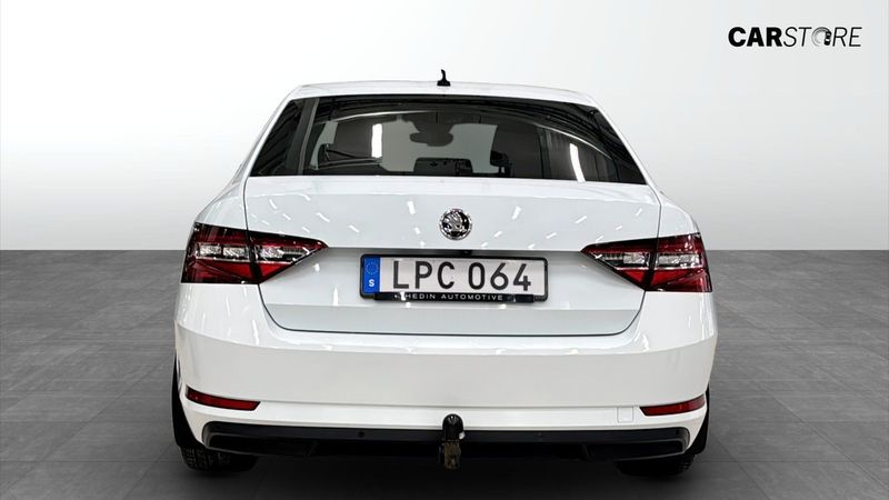 Skoda Superb bild 7