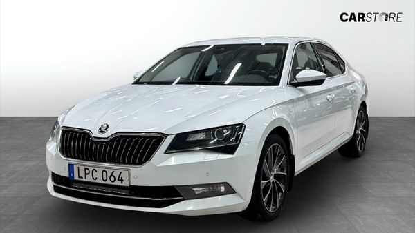 Skoda Superb 2.0 TDI 4x4 "ränta 3,95%" (190hk) L&K / VÄRMARE / DRAG - 2016