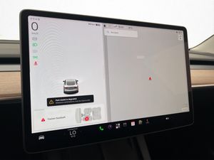 Tesla Model 3 bild 19