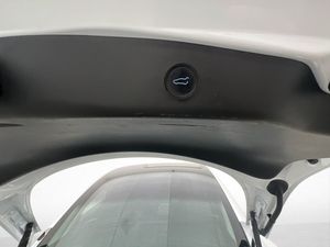 Tesla Model 3 bild 29