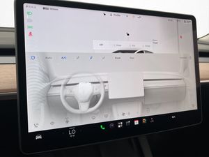 Tesla Model 3 bild 22