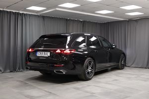 Mercedes E220 bild 2
