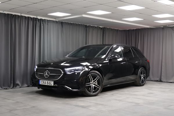Mercedes E220 d 4MATIC AMG Premium Värmare Burmester Drag MOMS - 2025