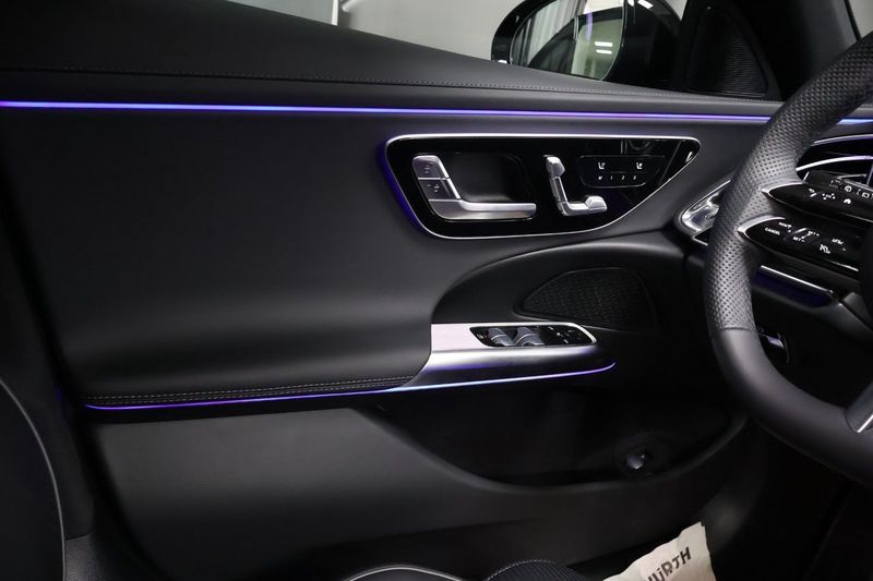 Mercedes E300 bild 16