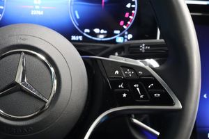 Mercedes E300 bild 24